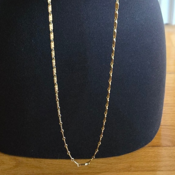 ✨ 60-Inch Gold-Tone Necklace by Accessocraft N.Y.C. ✨ - Picture 4 of 5